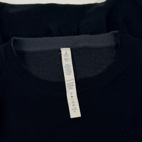 Lululemon Sweater Size 2 Black Long Sleeve Pullover Knit‎ - Picture 5 of 6
